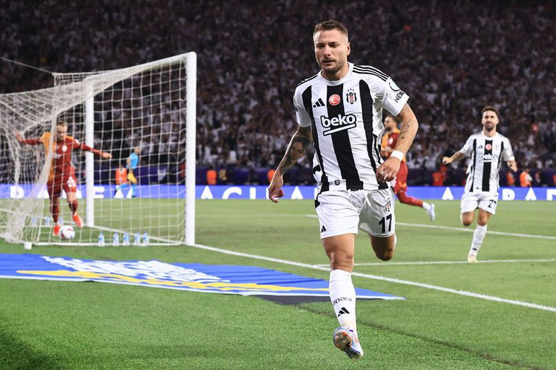 Selebrasi Ciro Immobile usai mencetak gol untuk Besiktas dalam laga melawan Galatasaray di Piala Super Turki 2024 (c) X/@Besiktas